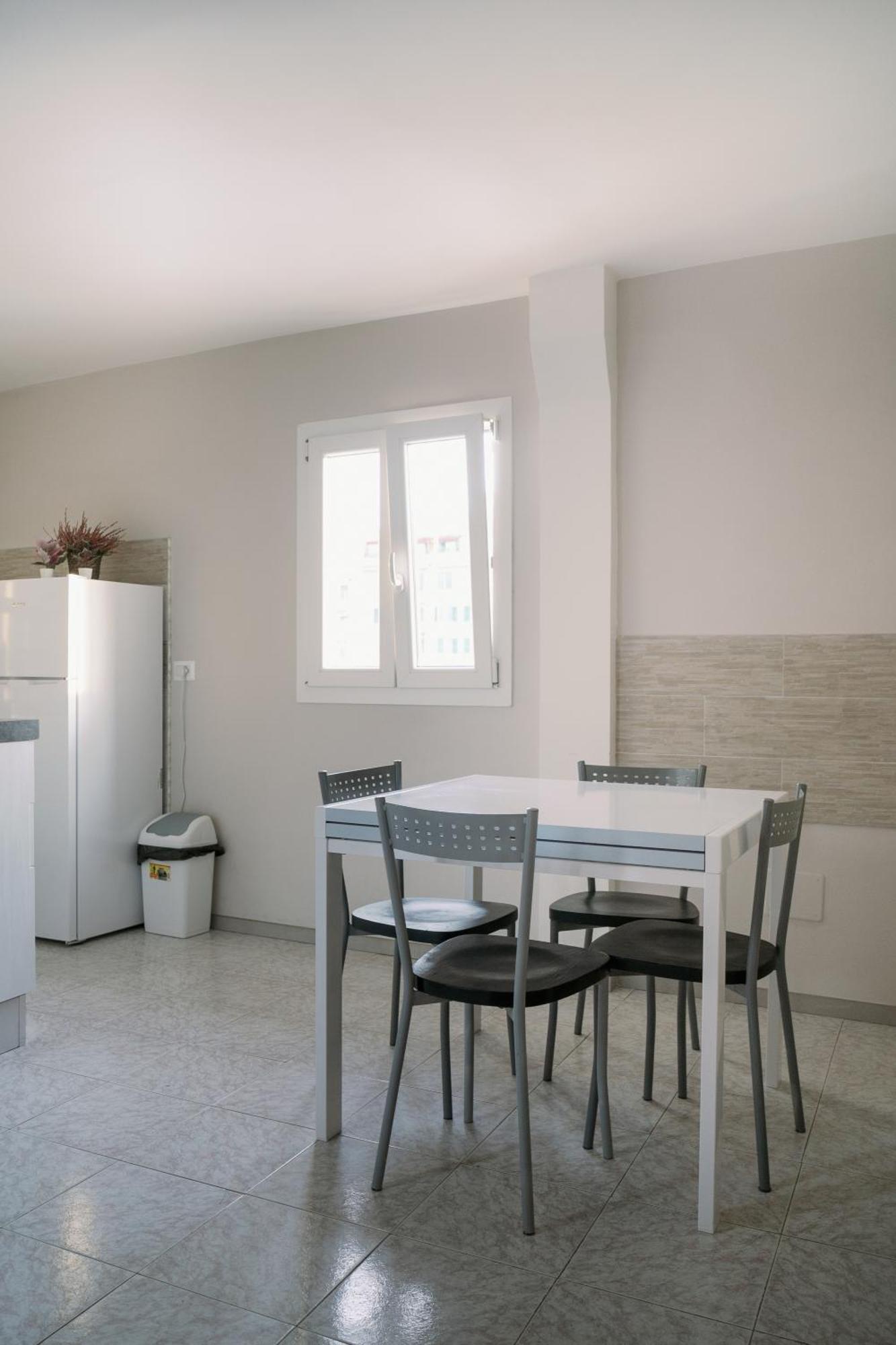 Romantic Apartment Metro A Ponte Lungo Luaran gambar